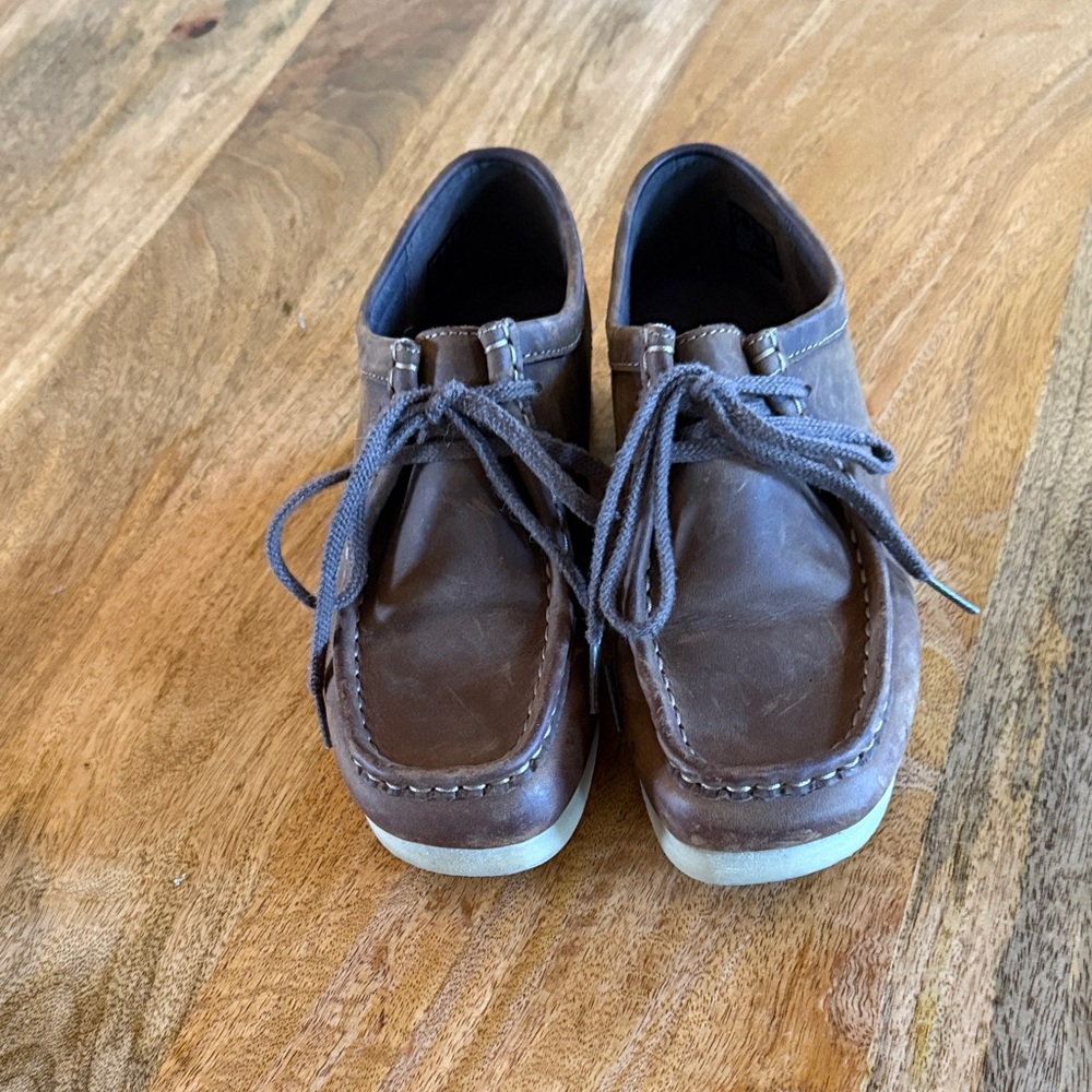 Women’s Brown Leather Clark’s Wallabees
